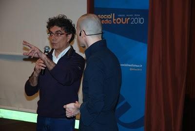 Video con Mirko Lalli e Marco Montemagno al Social Media Tour di Firenze il 31 marzo 2010