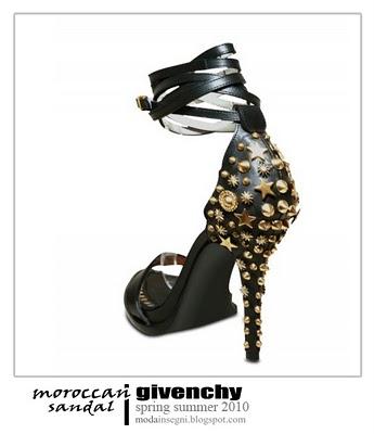 Givenchy Moroccan Sandal... nel guardaroba di Moda in Segni Givenchy Moroccan Sandal... nel guardaroba di Moda in Segni