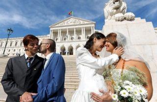 No ai Matrimoni Gay per la Corte Costituzionale