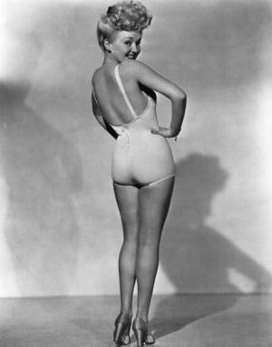 Betty Grable (300x0) Betty Grable (300x0)