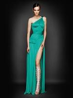Atelier Versace Fall Winter 2010 2011 (with Monika Jagaciak) Atelier Versace Fall Winter 2010 2011 (with Monika Jagaciak)