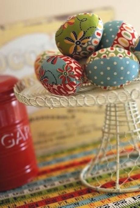 PER PASQUA, PATTERNS E DECORAZIONI CON LE UOVA DA PINTEREST