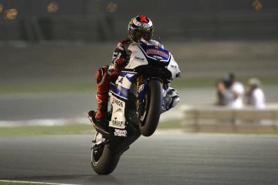 MotoGp-2012- Qatar : Lorenzo Pole, Profondo Ross”i”
