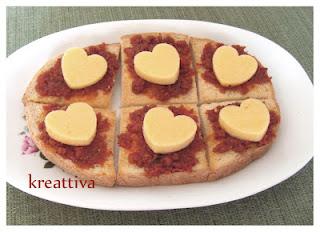 Maxi - bruschetta ciliegino con cuore di polenta