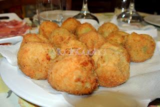 Crocchette di patate, fave e pecorino Crocchette di patate, fave e pecorino