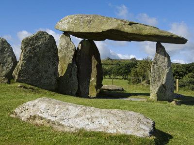 Scoperto un portale neolitico nel Galles