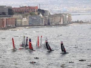 L’arrivo dei catamarani a Napoli, Coppa America con i siluri