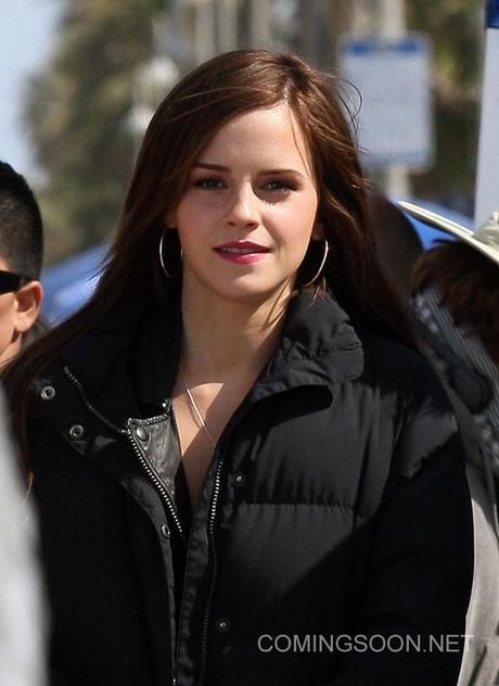 La trasformazione di Emma Watson da bimba a bomba sexy è quasi completata sul set di The Bling Ring