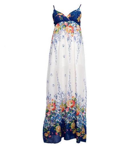 Primavera floreale con i maxi dress