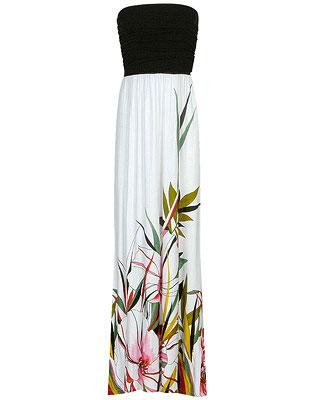 Primavera floreale con i maxi dress