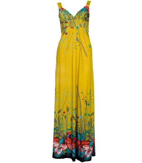 Primavera floreale con i maxi dress