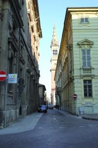 Ritorno al passato: Via Parma con il campanile “monco”