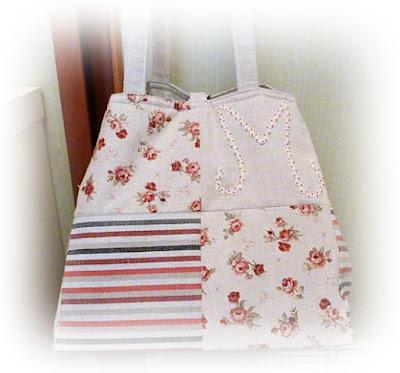 Cucito Creativo: un'altra borsa PORTATUTTO Cucito Creativo: un'altra borsa PORTATUTTO