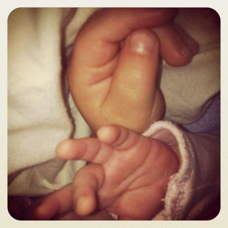 Una manina. {parole sparse} 20120414-233346.jpg