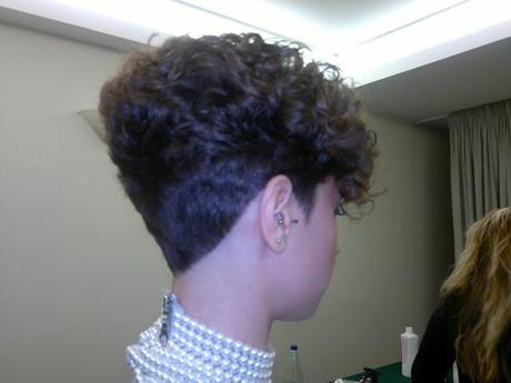 TAGLIO CAPELLI DONNA CORTI E RICCIOLI MODA 2012 TENDENZE ESTATE BY MATRIX TAGLIO CAPELLI DONNA CORTI E RICCIOLI MODA 2012 TENDENZE ESTATE BY MATRIX