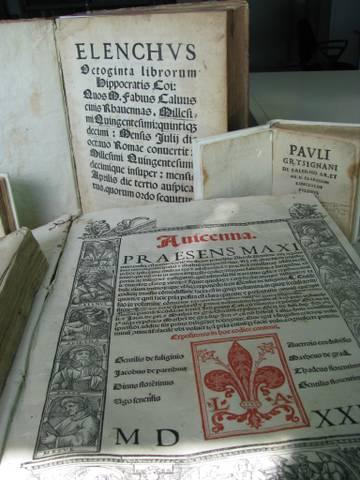 OPERA DI IPPOCRATE DONATA ALLA BIBLIOTECA PROVINCIALE DI SALERNO OPERA DI IPPOCRATE DONATA ALLA BIBLIOTECA PROVINCIALE DI SALERNO