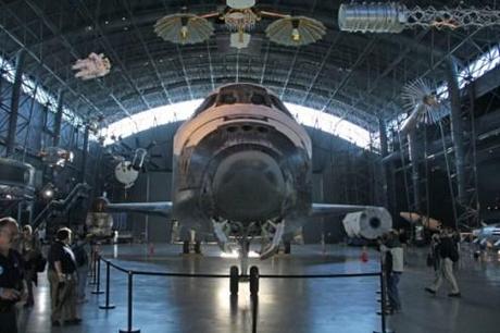 Lo Shuttle Discovery arriva allo Smithsonian National & Space Museum