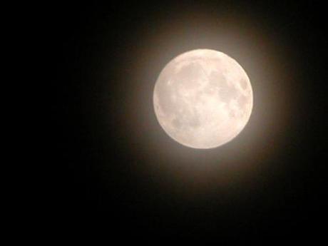 Luna di notte di Amos Mattio