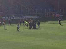 Genoa Siena : le maglie ed un bambino. Genoa Siena : le maglie ed un bambino.