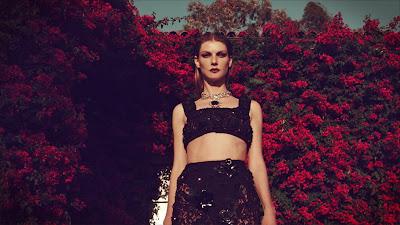 Film | Angela Lindvall in Dolce & Gabbana su Harper’s Bazaar Turkey