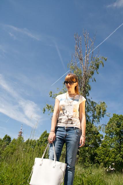 Just an Ordinary Day Just an Ordinary Day