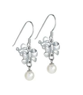 [CS] Argento e perle per la “Festa della Mamma 2012” firmata Liu Jo Luxury