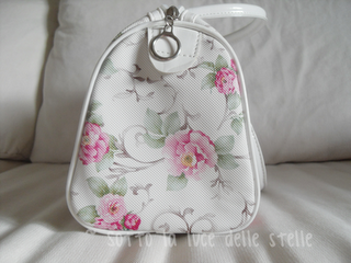 Moda - Oasap: Floral Print Padded Handle Cylinder Handbag