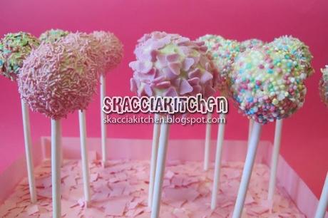 Pink Cake Pops