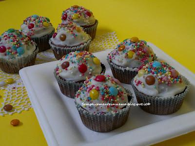 Smarties cupcake