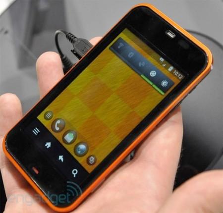 is03-hands-on-1-sm Sharp IS03: hands-on con l’Android phone dal Retina display