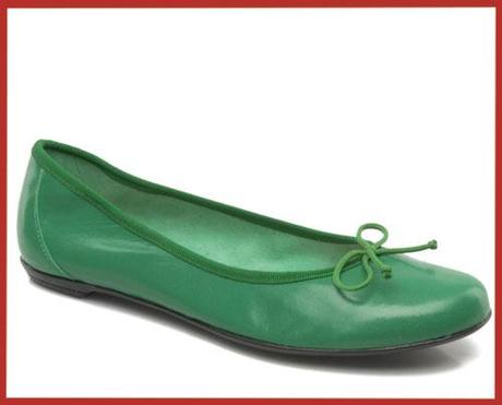 Iniziano gli Europei di calcio 2012 ballerine