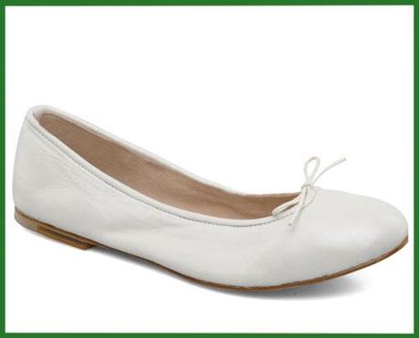 Iniziano gli Europei di calcio 2012 ballerine