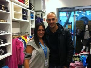 FOTO-Paolo Cannavaro nel negozio Adidas al Vomero!