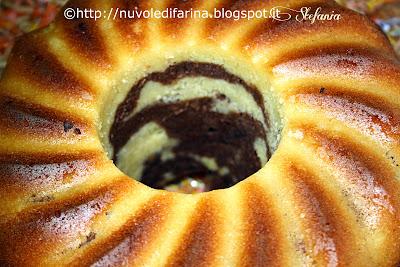 Ciambellone variegato ( o marmorizzato) alla pasta di gianduia e peperoncino