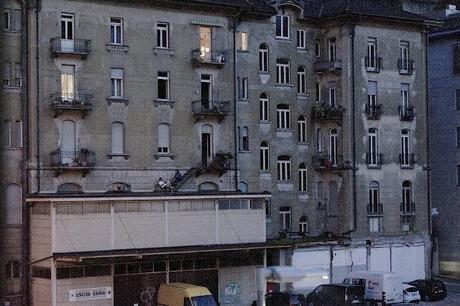 Quasi New York. Almost New York. Quasi New York. Almost New York.