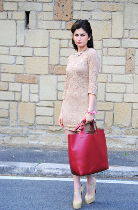 Outfit: Nude and Red