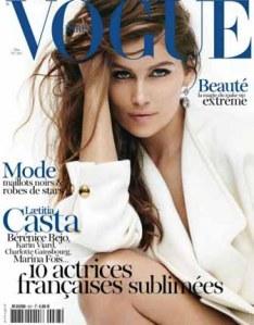 Laetitia Casta posa per Vogue.