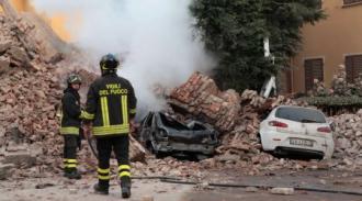 Terremoto in Emilia, quattro morti ed almeno 50 feriti. Danni enormi