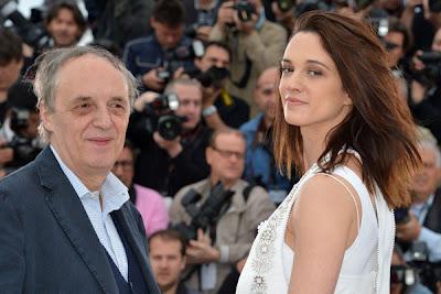 Al Festival di Cannes tira vento con la famiglia Argento