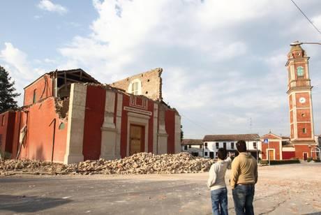Violento terremoto in Emilia: foto, video, magnitudo e zone interessate