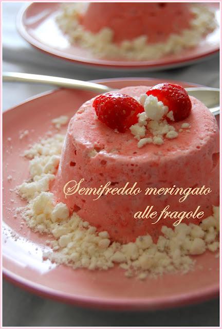 Semifreddo meringato alle fragole