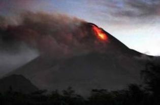L'ERUZIONE DEL SIRUNG,INDONESIA L'ERUZIONE DEL SIRUNG,INDONESIA