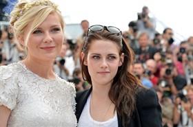 Kirsten Dunst e Kristen Stewart a Cannes per presentare On the Road (GettyImages)