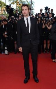 Robert Pattinson Road Cannes Premiere Pictures 191x300 Cresce l’attesa per conoscere il vincitore della Palma d’Oro   vetrina star news 