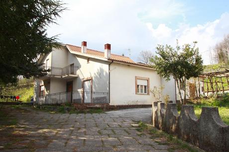 3 Vendesi villa a Cogliandrino di Lauria