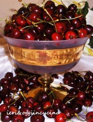 Almanacco della Cucina 1935: Ciliege almanacco,ciliege,frutta,maggio,cucina,1935,ciliege sotto spirito,composta,gelatina,zuppa