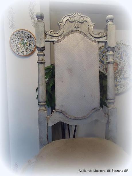Una sedia veramente shabby Una sedia veramente shabby