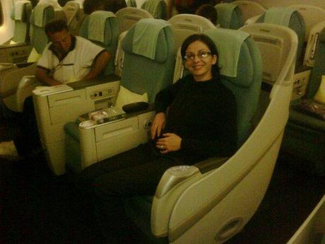 Anna nella prestige class del volo Roma Seoul