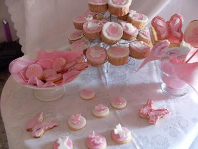 cupcakes and cookies decorati