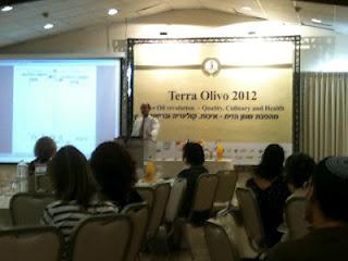 Primi twit da TerraOlivo Congress 2012.